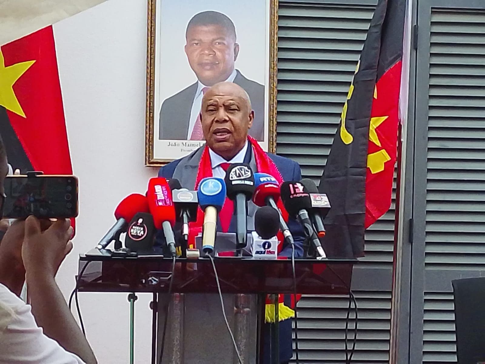 Higino Carneiro reafirma continuidade na corrida à presidência do MPLA