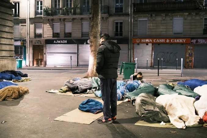 França enfrenta pobreza extrema e precariedade habitacional