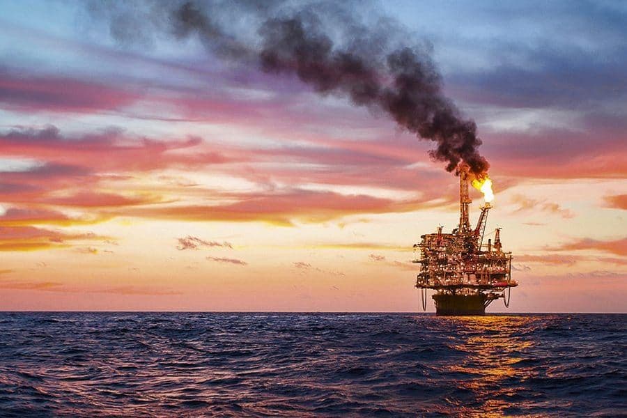 Ásia: Mercados Petrolíferos atingem marca dos 107 dólares por barril
