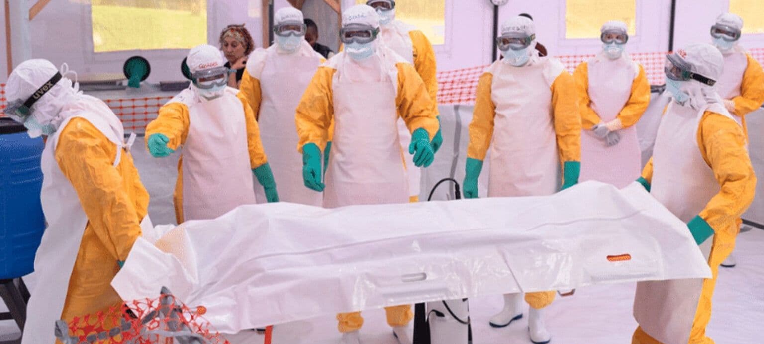 Ébola chega a nova província da RDC e aumenta preocupação com propagação transfronteiriça