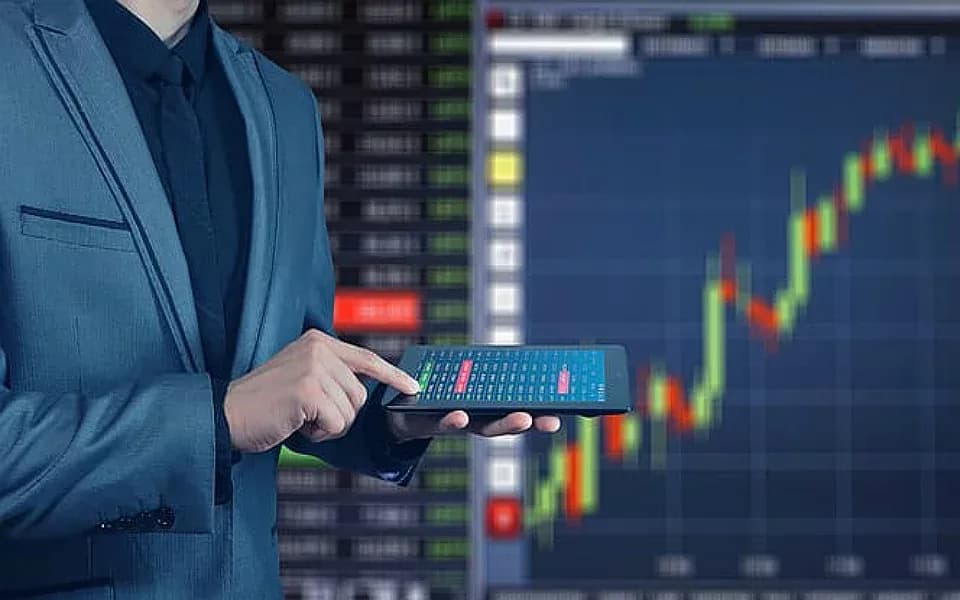 PSI afunda 1,97% com forte queda da banca e BCP perde mais de 4%