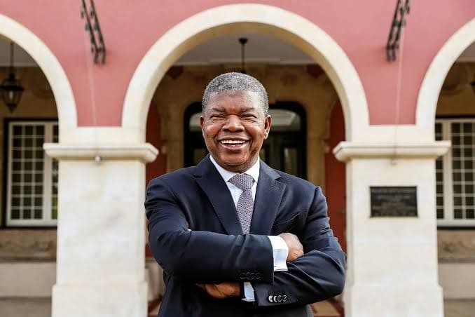 Promoções de dirigentes citados em denúncias da AGT levam Rafael Marques a interpelar João Lourenço